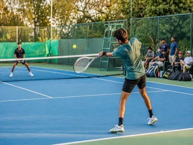 Ace Arena : A Lawn Tennis Play Experience