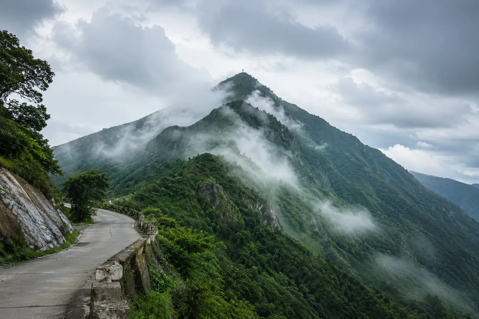 🌧️ Mist & Mountains: The Mahendragiri & Jirang Escape
